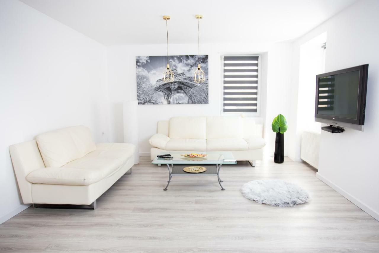 Villa Hillside Apartment Єсеніце Екстер'єр фото